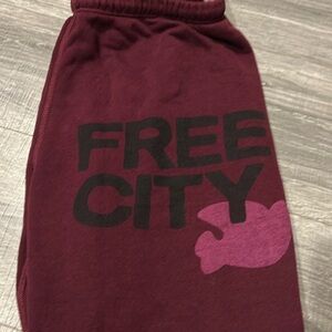 maroon free city sweatpants
